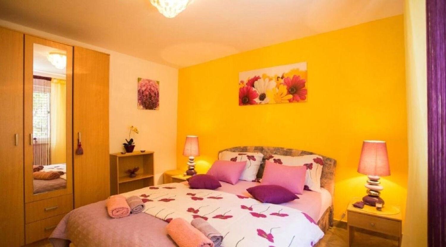 Apartment Zelja Orebić Exteriör bild